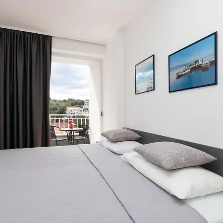 Apartamento In With Sea View, Terrace, Air Conditioning, W-lan 3553-1 *