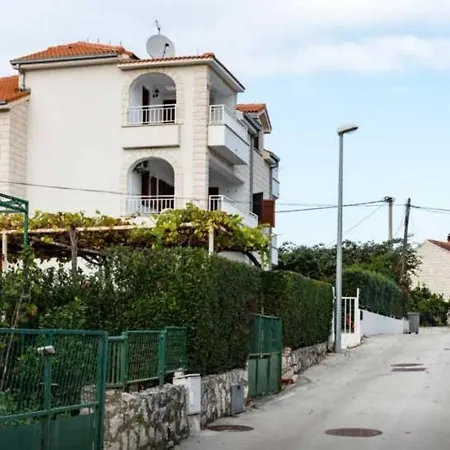 In With Sea View, Terrace, Air Conditioning, W-lan 3553-1 Supetar