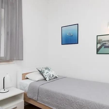 In With Sea View, Terrace, Air Conditioning, W-lan 3553-1 * Supetar